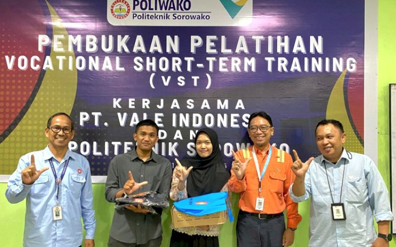 PELATIHAN. PT Vale Indonesia Tbk (PT Vale) menggelar program Vocational Short-Term Training (VST) yang berkolaborasi dengan Politeknik Sorowako (Poliwako) di Kampus Poliwako, Senin (11/8/2025). foto: istimewa