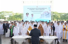 Wali Kota Makassar Lantik 263 Pejabat Eselon IV, Tekankan Peran Lurah sebagai Ujung Tombak Pelayanan