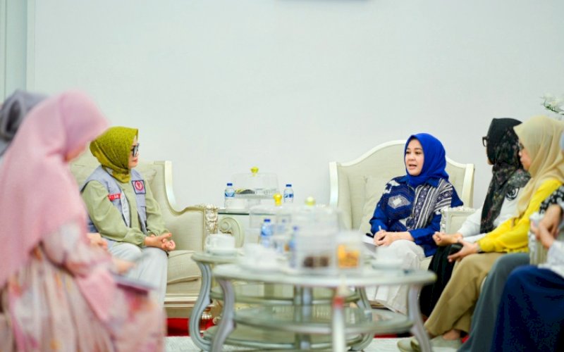 AUDIENSI. Wakil Gubernur Sulsel Fatmawati Rusdi menerima audiensi pengurus Yayasan Kanker Indonesia (YKI) Provinsi Sulsel yang dipimpin Ketua YKI Sulsel periode 2019&ndash;2024 Liestiaty F Nurdin di Rumah Jabatan Wakil Gubernur, Selasa (9/9/2025). foto: istimewa