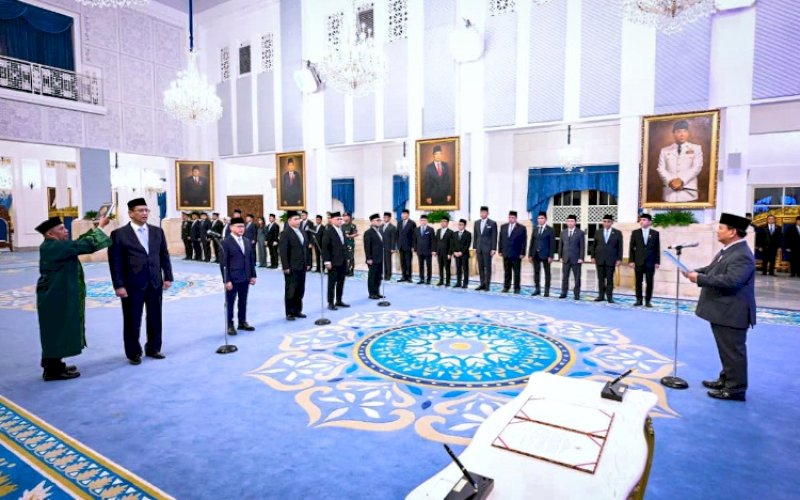 PELANTIKAN. Presiden Prabowo Subianto melantik empat jabatan menteri dan satu wakil menteri Kabinet Merah Putih sisa masa jabatan 2024-2029 di Istana Negara, Jakarta, Senin (8/9/2025). foto: istimewa