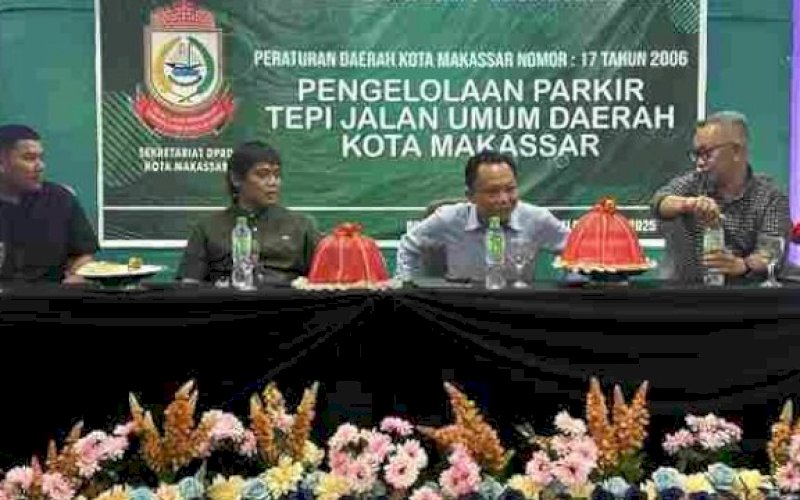 SOSIALISASI. Sosialisasi Peraturan Daerah (Perda) Nomor 17 Tahun 2006 tentang Pengelolaan Parkir di Tepi Jalan Umum yang digelar DPRD dan Pemerintah Kota (Pemkot) Makassar di Royal Bay Hotel, Selasa (3/6/2025). foto: istimewa