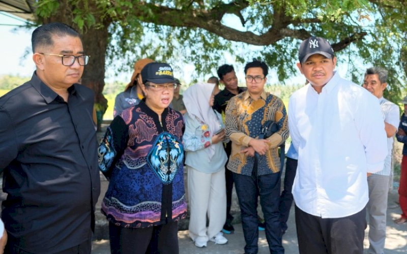 KUNJUNGAN. Bupati Bantaeng M Fathul Fauzy Nurdin menerima kujungan Dirjen Otda Kemendagri Akmal Malik di Desa Rappoa, Kecamatan Pajukukang, Bantaeng, Sabtu (6/9/2025). foto: istimewa