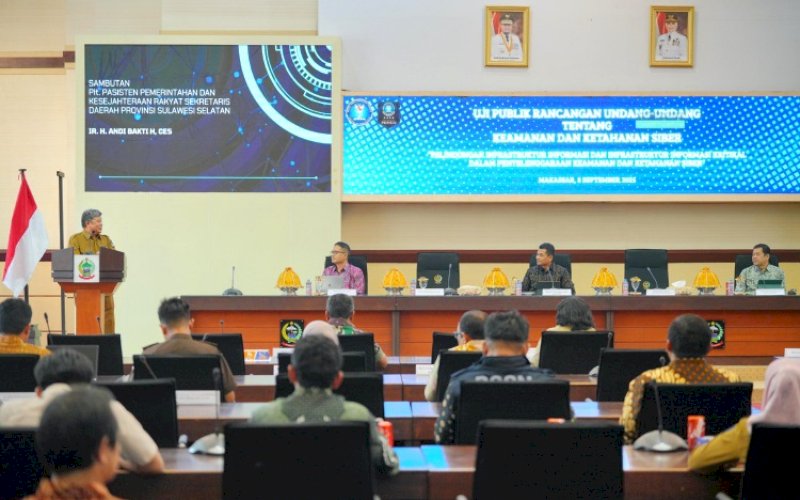 UJI PUBLIK. Suasana Forum Uji Publik RUU Keamanan dan Ketahanan Siber di Ruang Rapat Pimpinan Kantor Gubernur, Senin (8/9/2025). foto: istimewa