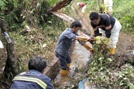 Solidaritas Warga dan Vale Percepat Pemulihan Dampak Kebocoran Pipa di Towuti