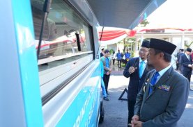 Sulsel Hadirkan Mesin Pencetak KTP Mobile, Gubernur: Dekatkan Layanan ke Desa