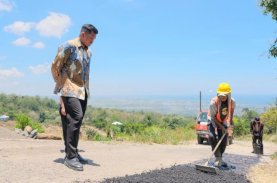 Respons Keluhan Warga, Uji Nurdin Langsung Perintahkan Perbaikan Jalan