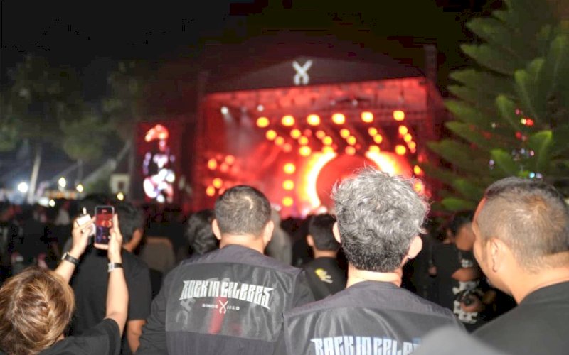 KHIBURAN. Wali Kota Makassar, Munafri Arifuddin, menghadiri malam puncak gelaran Rock in Celebes 2025, event musik tahunan Makassar yang menjadi magnet kawula muda yang dihelat di Benteng Rotterdam Makassar, Minggu (2/11/2025) malam. foto: istimewa