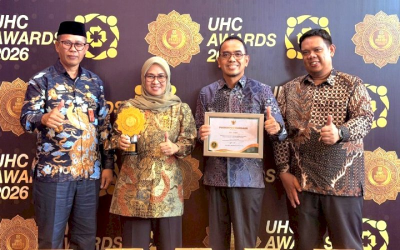 UHC AWARDS. Bupati Gowa Sitti, Husniah Talenrang, menerima penghargaan UHC Awards 2026 di Ballroom JIEXPO Kemayoran, Jakarta Pusat, Selasa (27/1/2026). foto: istimewa
