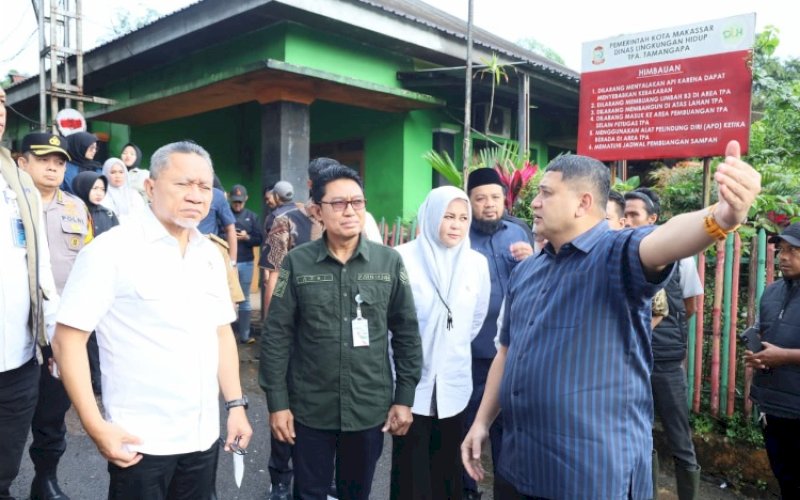 PENINJAUAN. Wali Kota Makassar Munafri Arifuddin mendampingi Menko Bidang Pangan RI Zulkifli Hasan saat meninjau langsung TPA Antang, Jumat (6/2/2026). foto: istimewa