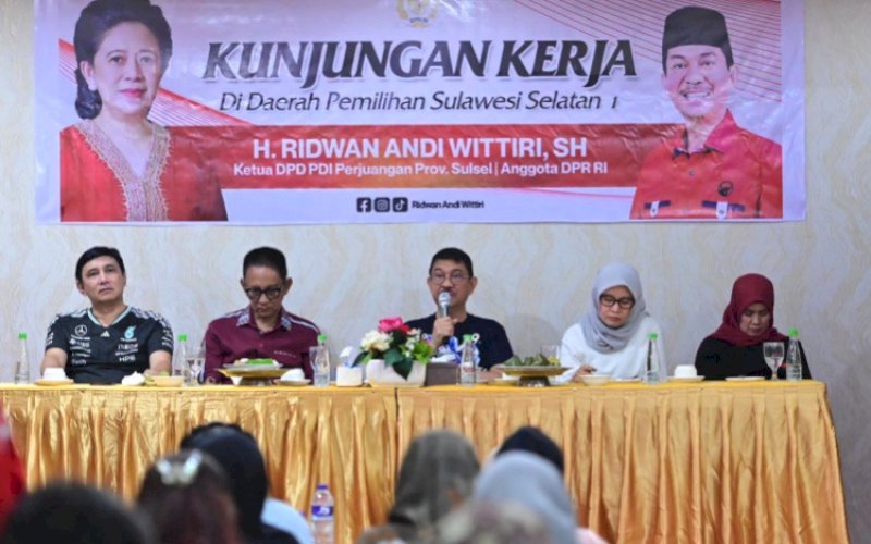 KUNJUNGAN KERJA. Anggota DPR RI dari Fraksi PDI Perjuangan, Ridwan A Wittiri, melaksanakan kunjungan kerja di Kecamatan Ujung Pandang, Kota Makassar, yang dipusatkan di Hotel Traveler, Minggu (1/2/2026). foto: istimewa