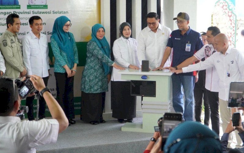 GPM. Wakil Wali Kota Makassar, Aliyah Mustika Ilham, menghadiri kegiatan Gerakan Pangan Murah (GPM) Serentak Provinsi Sulsel yang diselenggarakan Dinas Ketahanan Pangan Provinsi Sulsel secara hybrid melalui Zoom Meeting, yang digelar di halaman TVRI Sulsel, Jl Padjonga Dg Ngalle, Kota Makassar, Rabu (11/3/2026). foto: istimewa