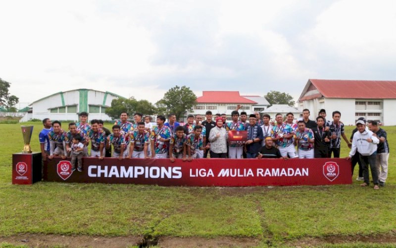 PENUTUAN. Wakil Wali Kota Makassar, Aliyah Mustika Ilham, secara resmi menutup Liga Mulia Ramadan 2026 yang digelar di Lapangan Stadion FIK UNM, Rabu (18/3/2026). foto: istimewa
