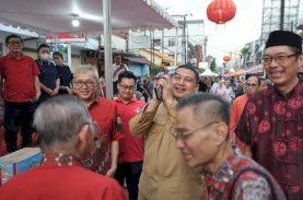 Munafri Arifuddin Buka Puasa di Festival Cap Go Meh, Tekankan Makassar Kota Toleran dan Harmonis