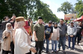 Warga Serbu Pasar Murah Pemkot Makassar, Ucapkan Terima Kasih ke Munafri Arifuddin