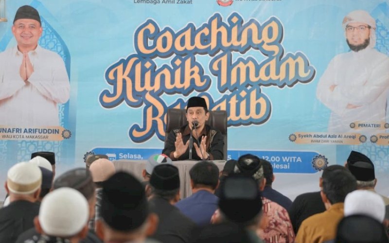 COACHING CLINIC. Pemkot Makassar, melalui Bagian Kesejahteraan Rakyat bekerja sama dengan Bosowa Peduli menggelar Coaching Clinic Imam Rawatib di Masjid Agung 45 Makassar, Selasa (17/3/2026). foto: istimewa