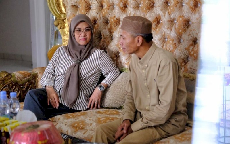 Momen Lebaran Idulfitri, Bupati Gowa Kembali Kunjungi Tokoh Masyarakat