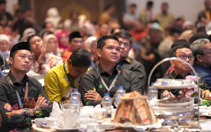 PSBM. Bupati Bantaeng, M Fathul Fauzy Nurdin (tengah), turut menghadiri Pertemuan Saudagar Bugis Makassar (PSBM) XXVI tahun 2026 resmi dibuka di Hotel Claro Makassar, Kamis (26/3/2026). foto: istimewa