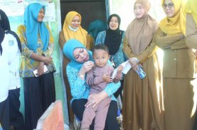 Ketua PKK Bulukumba Monev Posyandu Era Baru