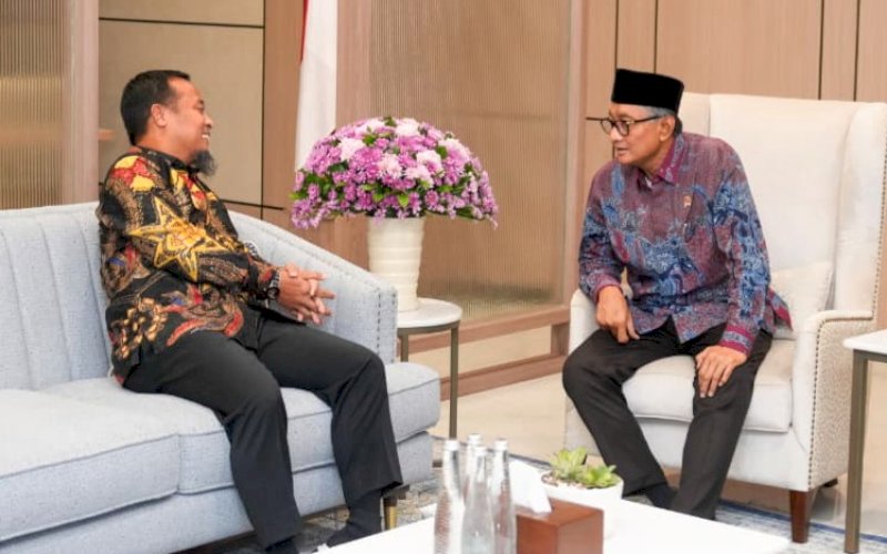 PERTEMUAN. Gubernur Sulsel Andi Sudirman Sulaiman menemui Menteri Pekerjaan Umum (PU) RI Dody Hanggodo di Jakarta, Rabu (22/4/2026). foto: istimewa