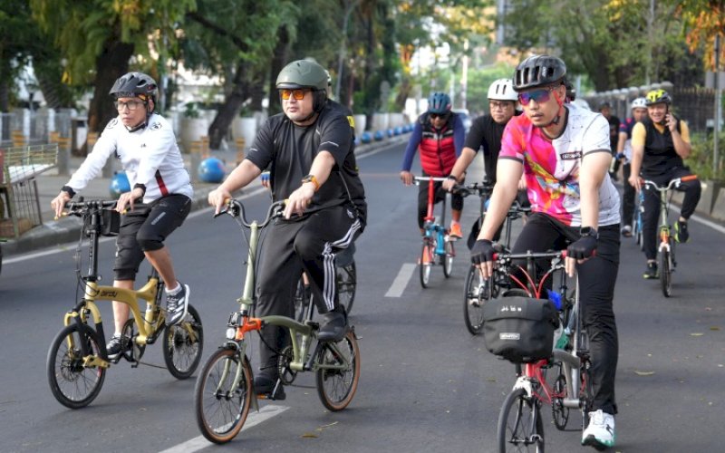Munafri Arifuddin Gowes Bareng SKPD Tinjau Jumat Bersih di Dua Kecamatan