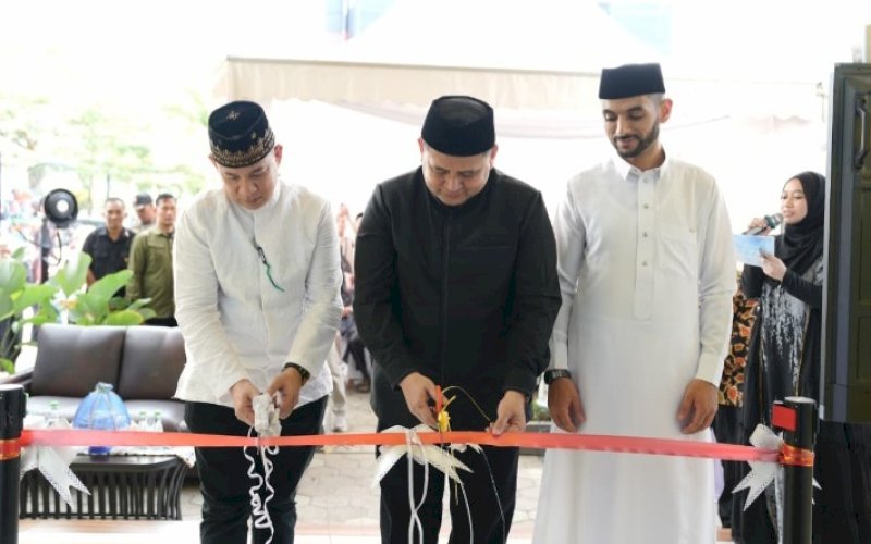 PERESMIAN. Wali Kota Makassar, Munafri Arifuddin, meresmikan grand opening cabang ke-2 Sekolah Islam Terpadu (SIT) Raffasya Yayasan Baitul Makmur di Jl AP Pettarani, Kota Makassar, Sabtu (11/4/2026). foto: istimewa
