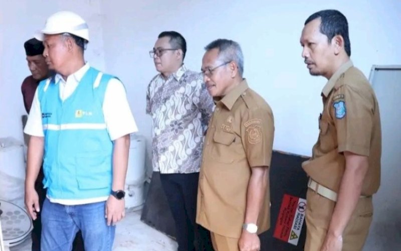 KUNJUNGAN. Komisi II DPRD Kabupaten Bulukumba meninjau langsung kondisi kelistrikan Rumah Sakit Umum Daerah (RSUD) H Andi Sulthan Daeng Radja Bulukumba, Selasa (28/4/2026). foto: istimewa