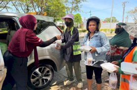 GMTD Perluas Dampak Sosial dan Ekonomi Lokal Lewat Jumat Berbagi, Libatkan UMKM di Tanjung Bunga Makassar