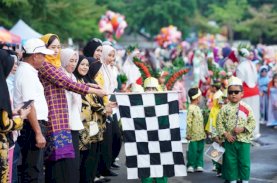 Bunda PAUD Bantaeng Lepas Ratusan Peserta Karnaval Hardiknas 2026