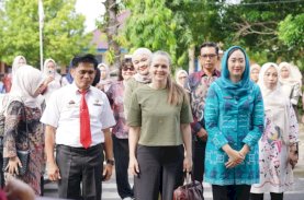 Ketua PKK Bantaeng Sambangi SD Inpres Pullaweng, Tinjau Fasilitas dan Aktivitas Belajar