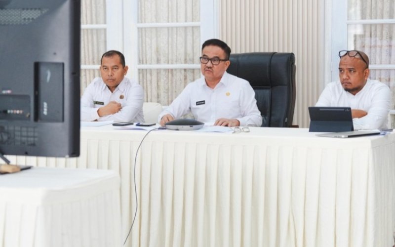 Jufri Rahman (tengah). foto: istimewa