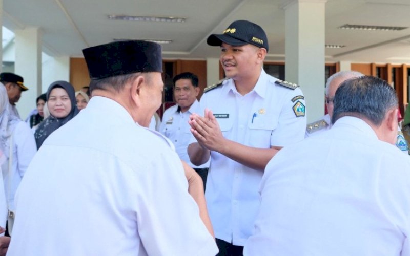 HALALBIHALAL. Bupati Bantaeng, M Fathul Fauzy Nurdin, memimpin langsung apel gabungan yang dirangkaikan dengan halalbihalal pascalibur Hari Raya Idulfitri 1447 Hijriah di Halaman Kantor Bupati Bantaeng, Rabu (1/4/2026). foto: istimewa