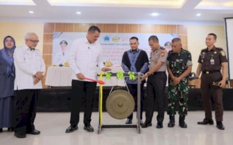 PEMBUKAAN. Bupati Bantaeng,&nbsp;M Fathul Fauzy Nurdin, secara resmi membuka&nbsp;Musyawarah Perencanaan Pembangunan&nbsp;(Musrenbang) Rencana Kerja Pemerintah Daerah (RKPD) Kabupaten Bantaeng Tahun Anggaran 2027 di Balai Kartini Kabupaten Bantaeng, Rabu (8/4/2026). foto: istimewa