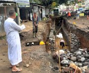Andi Sudirman Sulaiman Tinjau Progres Jalan Hertasning, Drainase Diperbesar untuk Atasi Genangan
