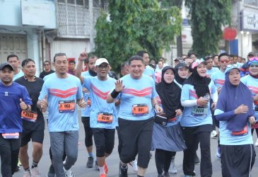 Munafri Arifuddin Berlari Bersama Ribuan Peserta 10K MHM 2026