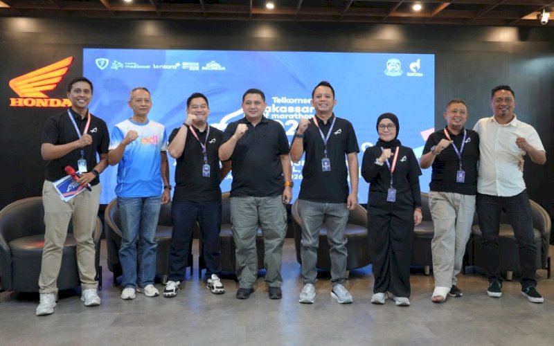 MHM. Wali Kota Makassar, Munafri Arifuddin (keempat kiri), menghadiri konferensi pers pelaksanaan Makassar Half Marathon (MHM) 2026 di Trans Studio Mall (TSM) Makassar, Kamis (28/5/2026). foto: istimewa
