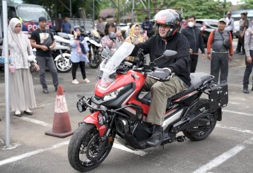 Makassar Kini Punya Layanan SIM C1, Munafri Arifuddin Ajak Komunitas Motor Tertib Berkendara