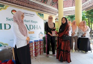 DWP Sulsel Salurkan Daging Kurban untuk Yatim Piatu, Lansia, Anak Stunting, dan Warga Rentan
