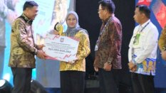 Komitmen Tekan Kemiskinan dan Stunting, Pemkab Gowa Raih Penghargaan Kemendagri