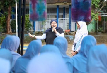 PKK Makassar Kampanye Setop Boros Pangan kepada Siswa SMP