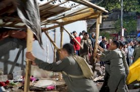 Pasar Tumpah di Jalan Veteran Makassar Ditertibkan
