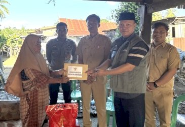 Andi Sudirman Sulaiman Salurkan Bantuan Kemanusiaan untuk Keluarga Korban Terseret Arus Sungai di Soppeng