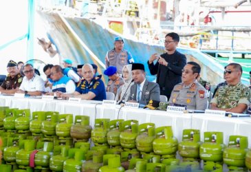 Andi Sudirman Sulaiman Apresiasi Polda Sulsel Ungkap Penyalahgunaan BBM dan LPG Subsidi