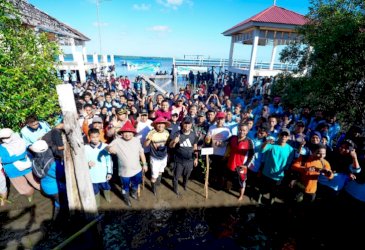 Andi Sudirman Sulaiman Tanam 1.000 Mangrove di Selayar Peringati Hari Lingkungan Hidup Sedunia 2026