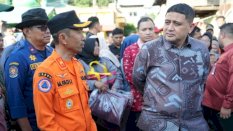 Munafri Arifuddin Turun Langsung Bawa Bantuan ke Lokasi Kebakaran di Jl Sultan Alauddin, Pastikan Kebutuhan Terpenuhi