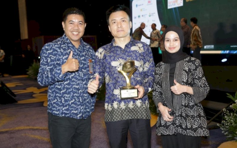 PENGHARGAAN. Indonesia Huabao Industrial Park (Huabao) atau PT Baoshuo Taman Industry Investment Group (BTIIG) meraih penghargaan Top CSR Awards 2026 Bintang Tiga pada ajang Top CSR Awards di Hotel Rafles Jakarta Selatan, 25 Mei 2026. foto: istimewa