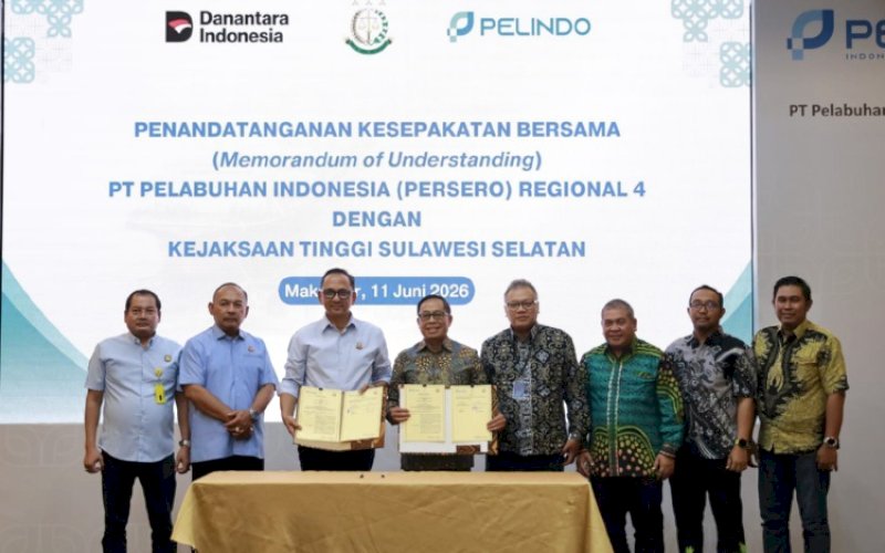 SINERGI. PT Pelabuhan Indonesia (Persero) Regional 4 memperkuat sinergi kelembagaan dengan Kejati Sulsel melalui penandatanganan Kesepakatan Bersama atau Memorandum of Understanding (MoU) tentang Penanganan Masalah Hukum Bidang Perdata dan Tata Usaha Negara di Ruang Rapat Lantai 7 Kantor Pelindo Regional 4, Makassar, Kamis (11/6/2026). foto: istimewa