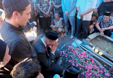 Uji Nurdin Pimpin Upacara Penghormatan Terakhir Almarhum Muhammad Yasin