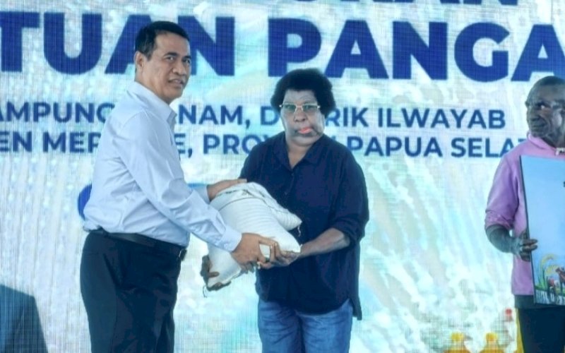 Andi Amran Sulaiman (kiri). foto: istimewa