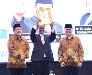 Berhasil Percepat Swasembada Pangan, Andi Amran Sulaiman Raih Penghargaan Wredatama Nugraha Utama