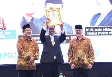 Berhasil Percepat Swasembada Pangan, Andi Amran Sulaiman Raih Penghargaan Wredatama Nugraha Utama